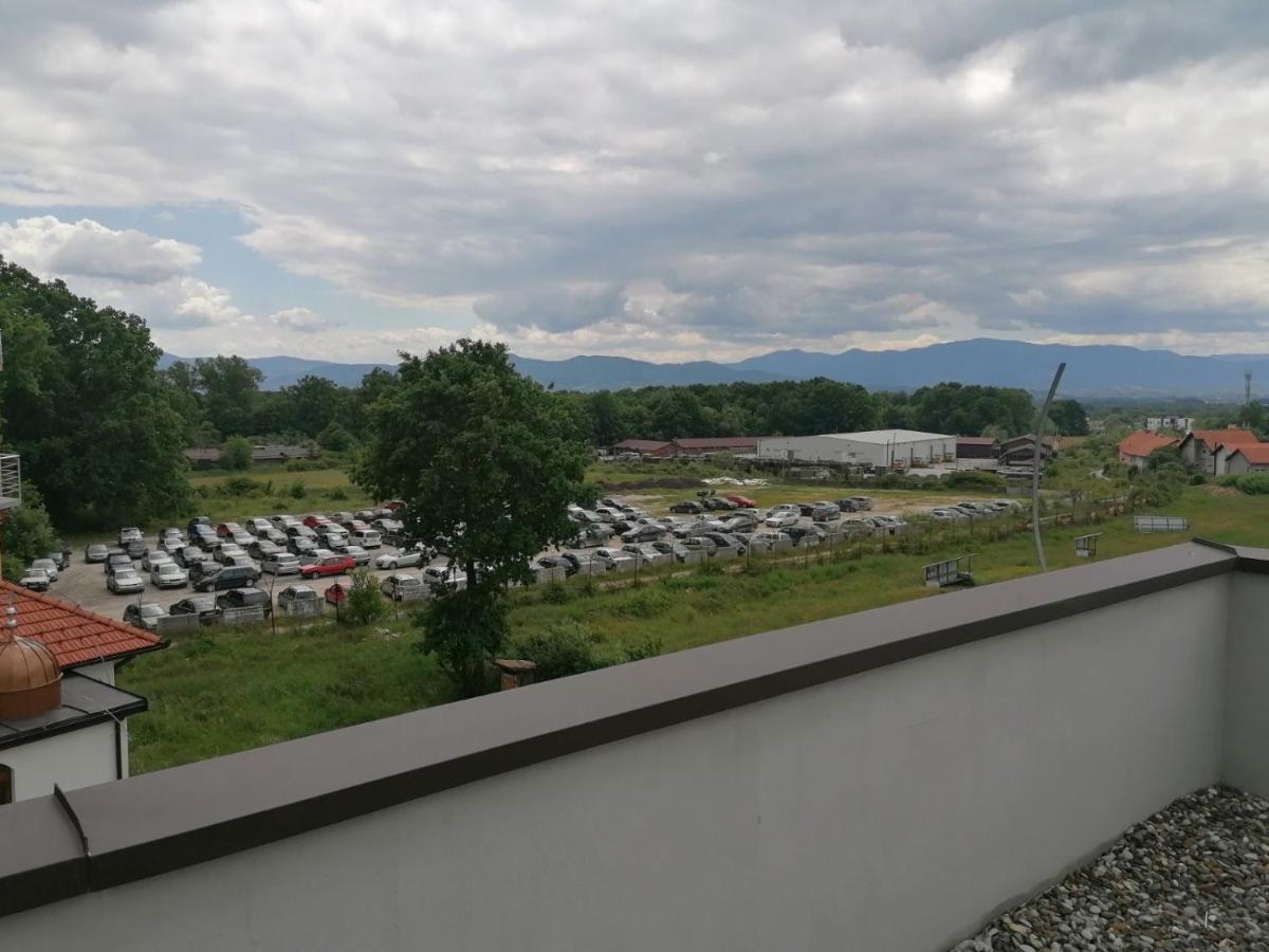 Apartmani Imamovic Dubrave Gornje Εξωτερικό φωτογραφία
